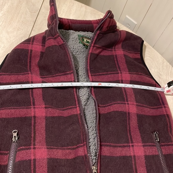 Purple/ Plum plaid fleece vest - Medium - Picture 5 of 6